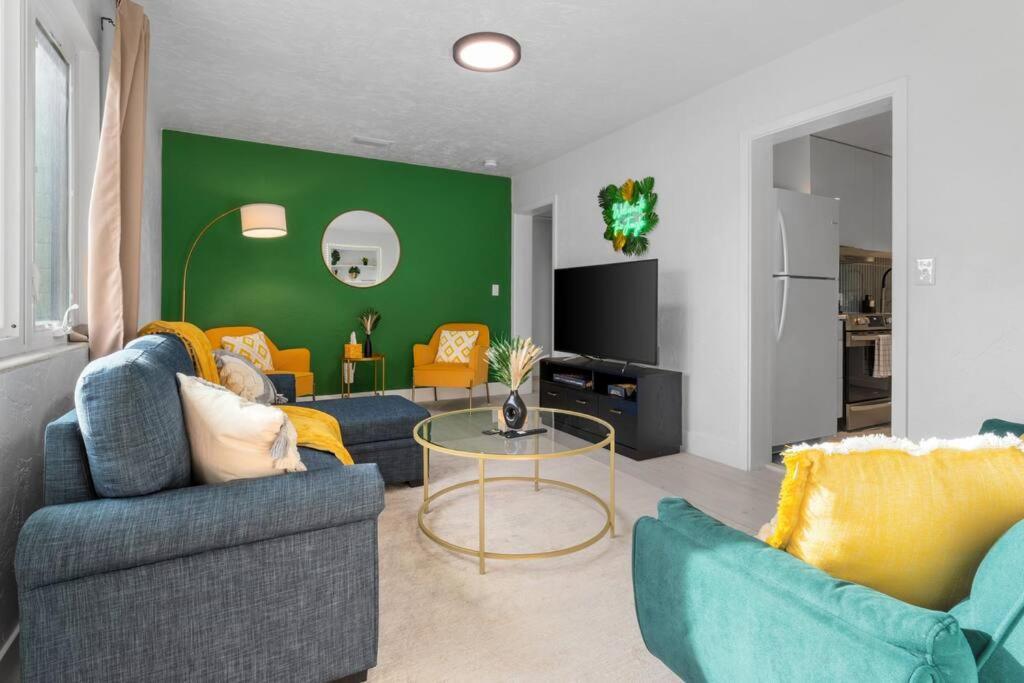 Smart Bungalow: 10-Min To Uf, Central Location 게인즈빌 외부 사진