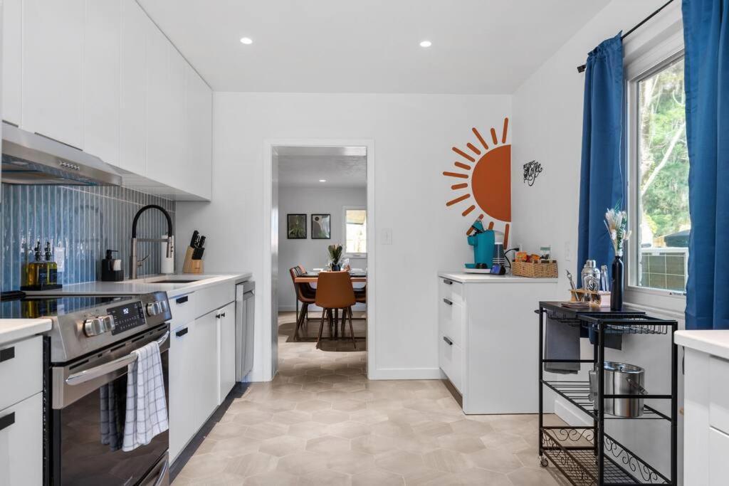 Smart Bungalow: 10-Min To Uf, Central Location 게인즈빌 외부 사진